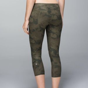 ✨NWOT✨Lululemon Run: Inspire Crop II